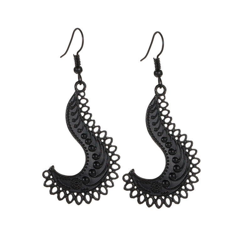 Wholesale Retro Metal Hollow Flower Bohemian Carved Court Style Earrings